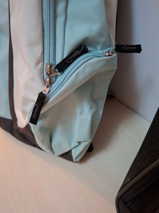 Mochila Reebok Unisex Azul y Blanca..