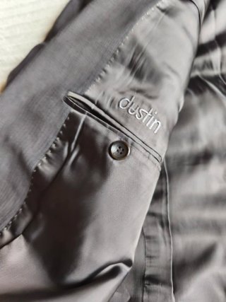 Traje Dustin Gris