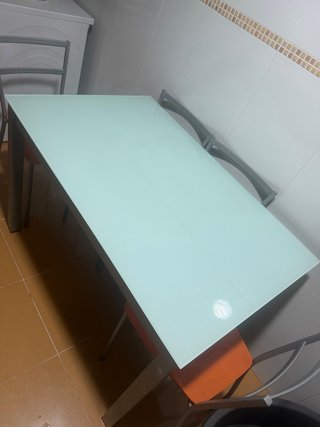 Mesa de cocina cristal y metal