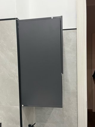 Armadietto pensile grigio