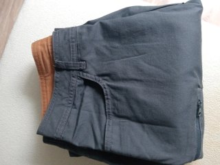 Pantalón de trekking Quechua gris