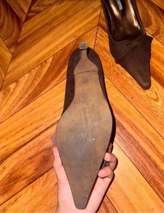 Zapatos tacón ante marrón Gloria Ortiz