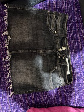 Falda vaquera negra Bershka