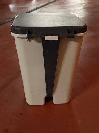 Cubo de Basura con Pedal