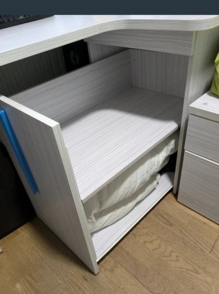 Habitación juvenil completa , se recoge en Madrid