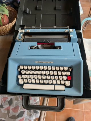 Máquina de escribir Olivetti Studio 46 Azul