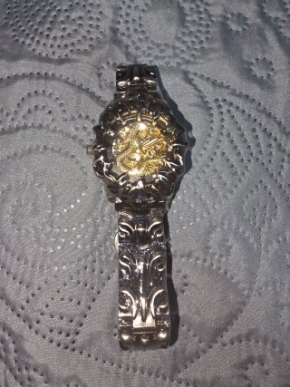 Reloj Automático Dragón Dorado – Estilo Gótico