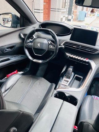 Peugeot 5008 2020