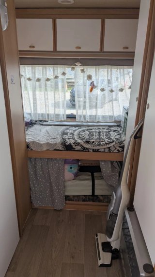 Caravana Adria Optima 425 CE 750kg de 2 ambientes