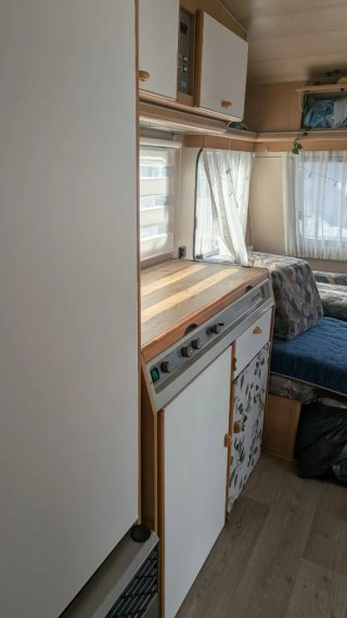 Caravana Adria Optima 425 CE 750kg de 2 ambientes