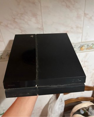 Sony PlayStation 4 (PS4) Negra
