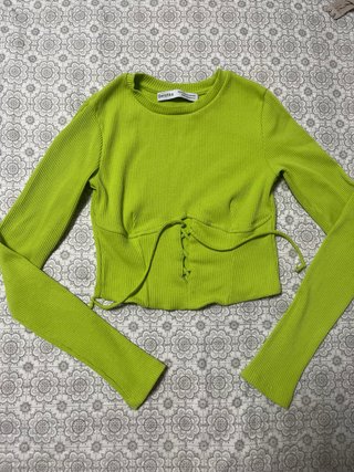 Camiseta crop top Bershka verde