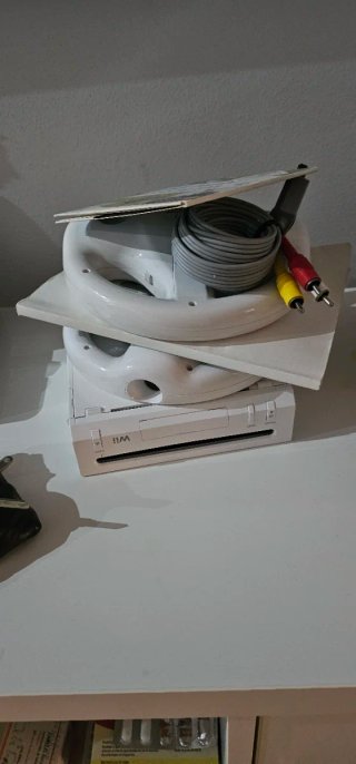 2 Consola Nintendo Wii Blanca 2 Volantes 2 mandos