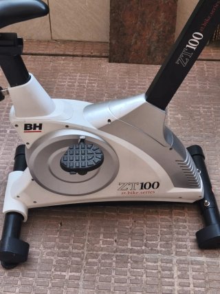 Bicicleta Estática BH ZT100