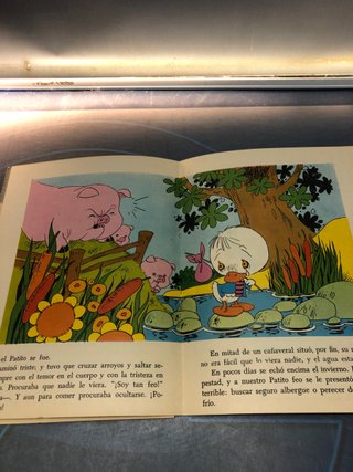 Olga y cuento preferido, Cuentos Muñecas Magneticas, El Patito Feo, editorial roma