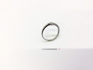 anillo oro 18k con piedra con diamante