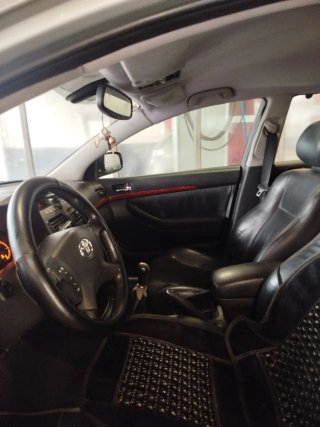 Toyota Avensis 2004