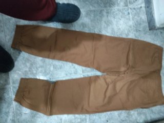 Pantalón marrón nuevo