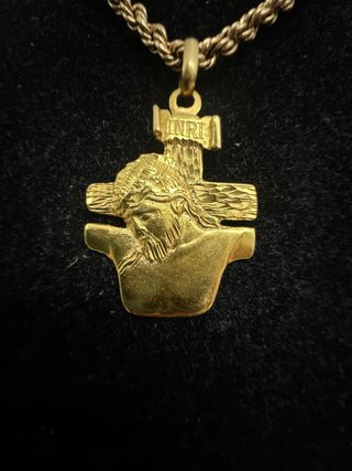 Colgante Cruz Jesús Oro 18k