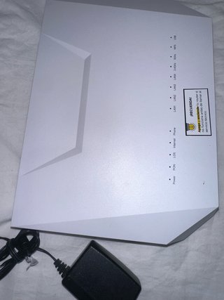 Router Fibra ONT ZTE ZXHN F6640 Wi-Fi 6 + Cargador
