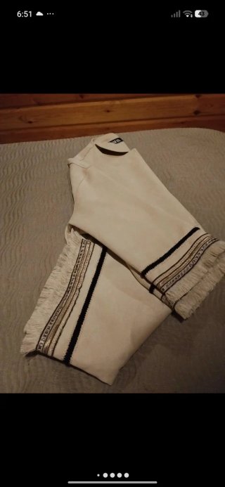 Chaqueta Zara Étnica Beige