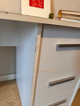 Escritorio Blanco de Melamina con Cajonera