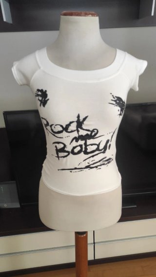 Camiseta crema Rock me Baby