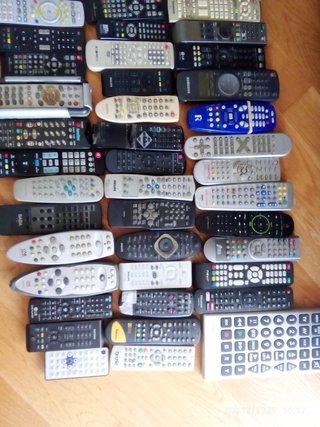 Lote de 35 Mandos a Distancia