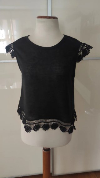 Camiseta negra guipur talla única