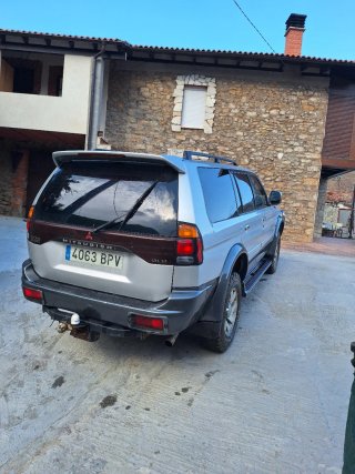 Mitsubishi Montero 2001