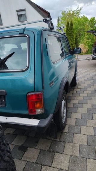 Lada Niva 2003