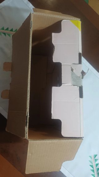 Caja Play2 slim rosa con manuales