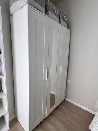 Armario Blanco Ikea con espejo