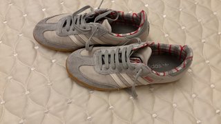 Zapatillas Adidas Samba Grises y Blancas