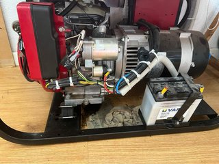 Generador Eléctrico Gesan H 5000 con Motor Honda