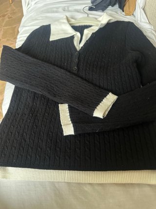 Jersey grueso de punto negro y blanco talla M