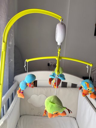 Móvil cuna musical y rotatorio