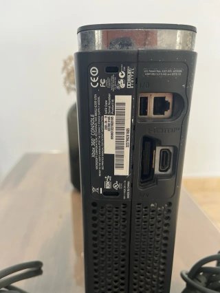 Xbox 360 Negra Averiada (Luces Rojas)