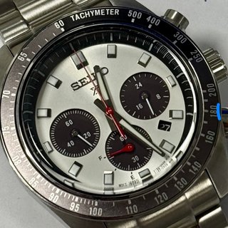 Reloj Seiko SSC911 Panda Cronógrafo Plateado