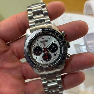 Reloj Seiko SSC911 Panda Cronógrafo Plateado