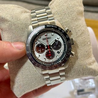 Reloj Seiko SSC911 Panda Cronógrafo Plateado