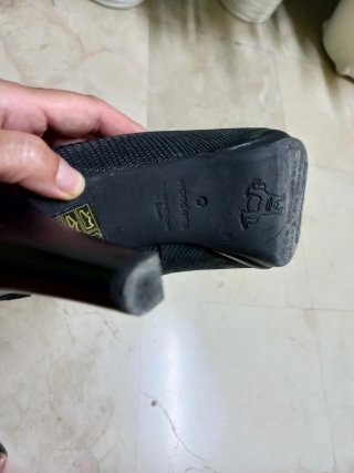 Zapatos de Tacón Negros