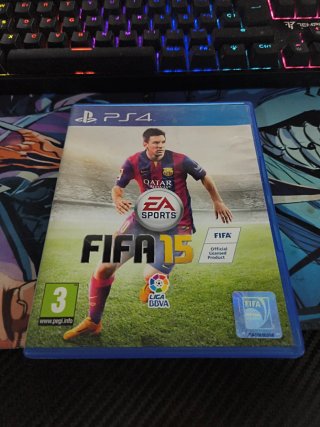 FIFA 15 (PlayStation 4)