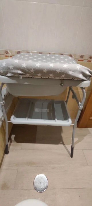 Cambiador con Bañera para Bebé CHICCO