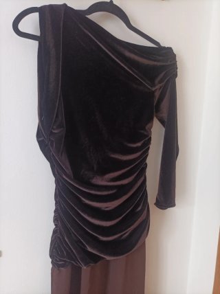 Vestido largo invitada marrón chocolate