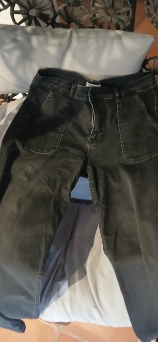 Pantalón Brownie bolsillos delanteros negro