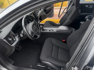 Volvo V60 Momentum D3 2019