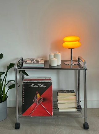 Mesa Camarera Estilo Midcentury