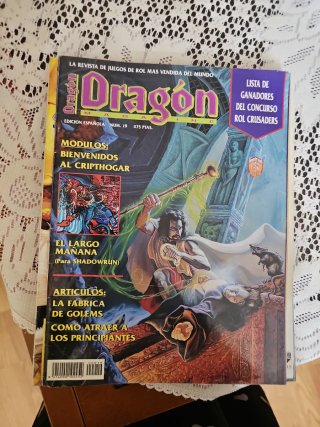 Vendo 13 revistas de Dragón Magazine en español.