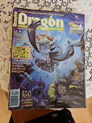 Vendo 13 revistas de Dragón Magazine en español.